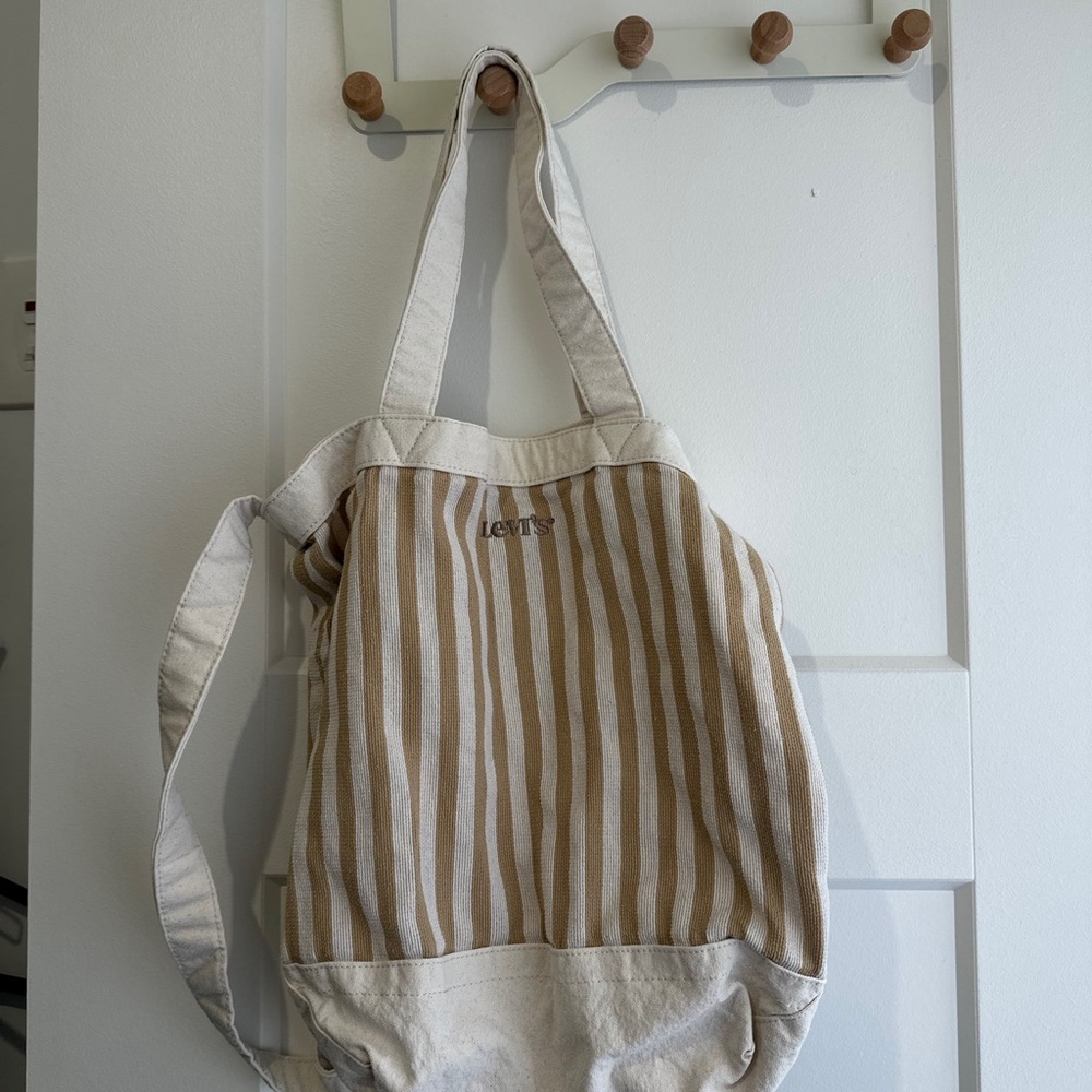 Levi's Beige and White Striped Tote